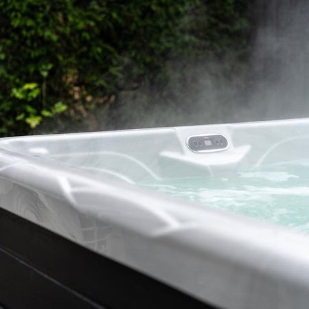 De Luxe Bed &Wellness Villa 's-Hertogenbosch  ภายนอก รูปภาพ